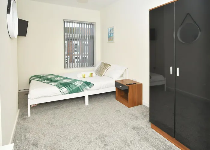 Townhouse @ Hall O Shaw Street Crewe